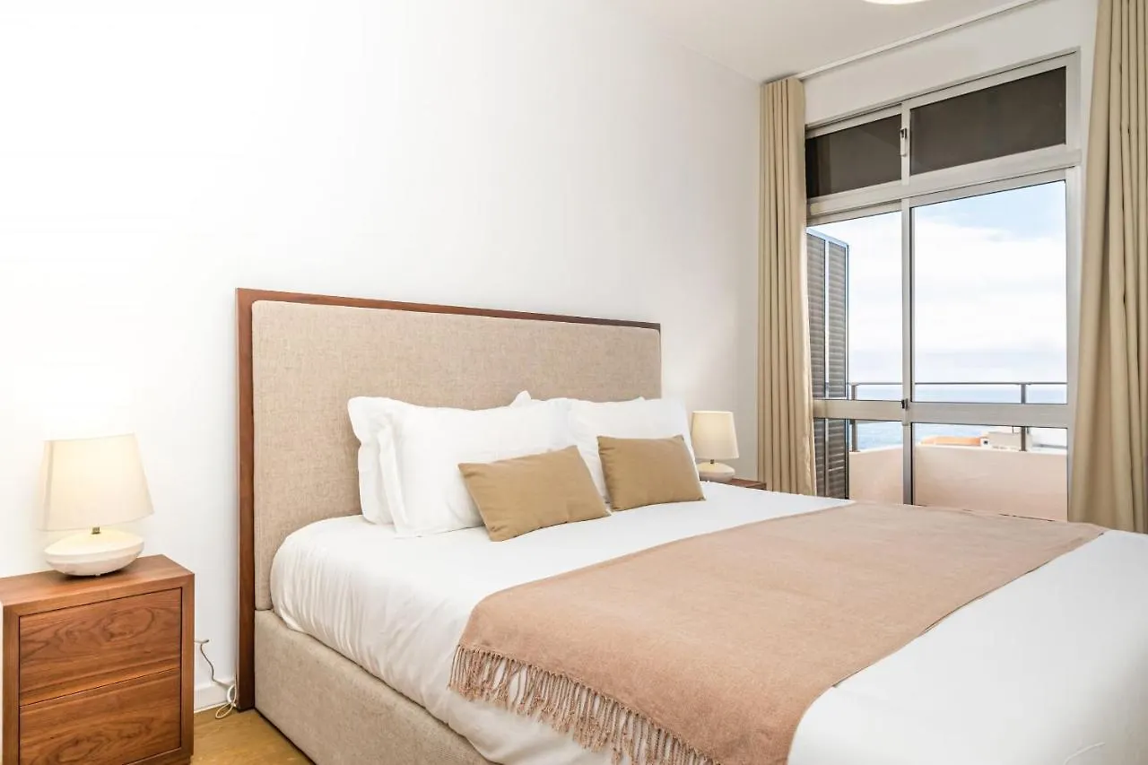 Casa Branca 360 - Penthouse - By Wehost Apartment Funchal  0*, Funchal (Madeira)
