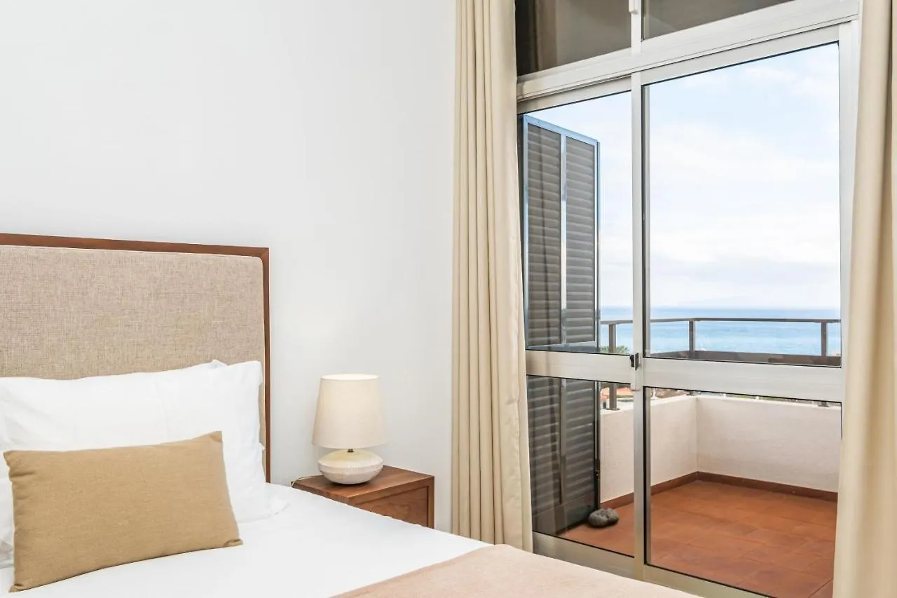 Casa Branca 360 - Penthouse - By Wehost Apartment Funchal  Portugal