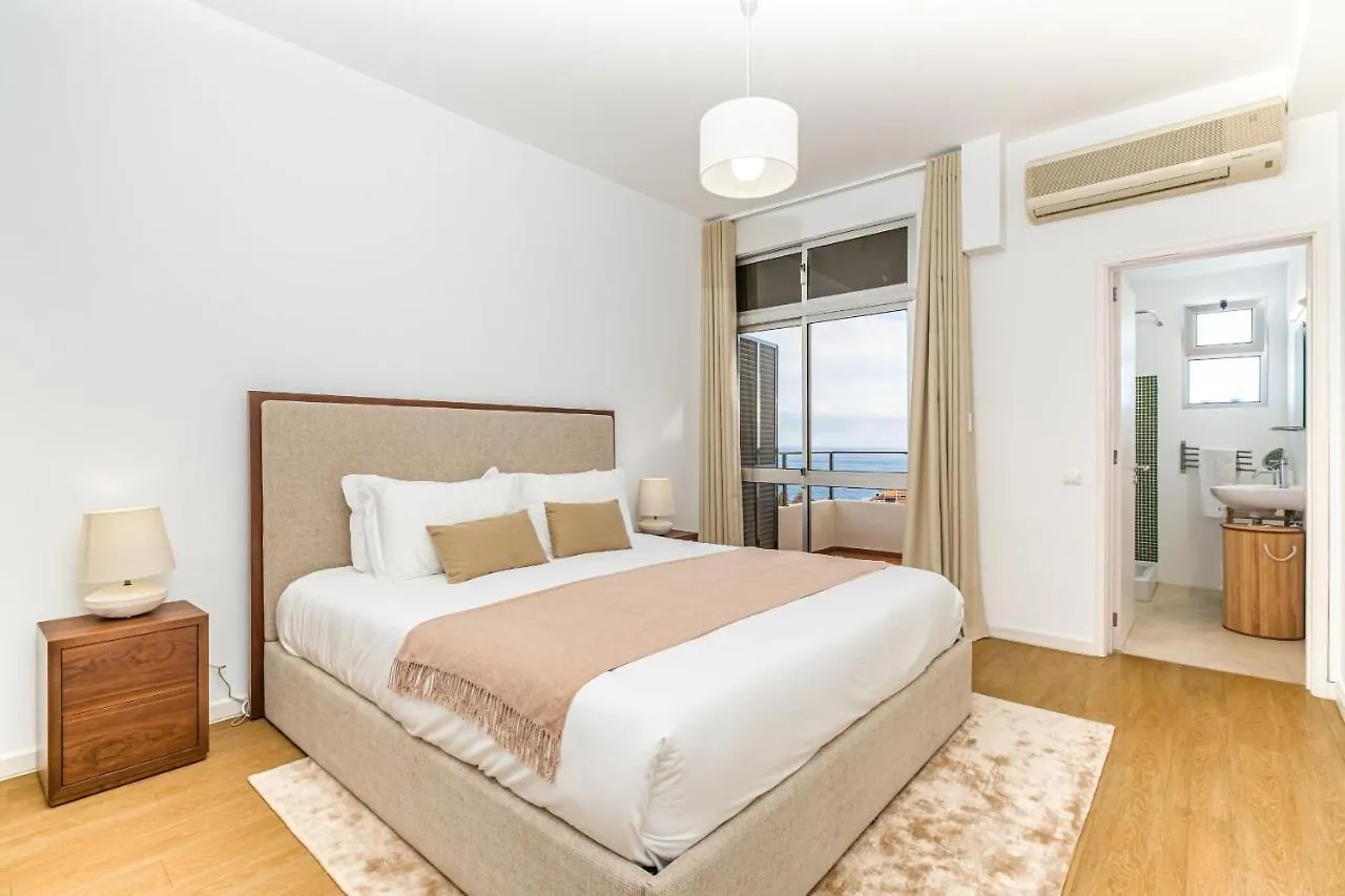 Casa Branca 360 - Penthouse - By Wehost Apartment Funchal  Portugal